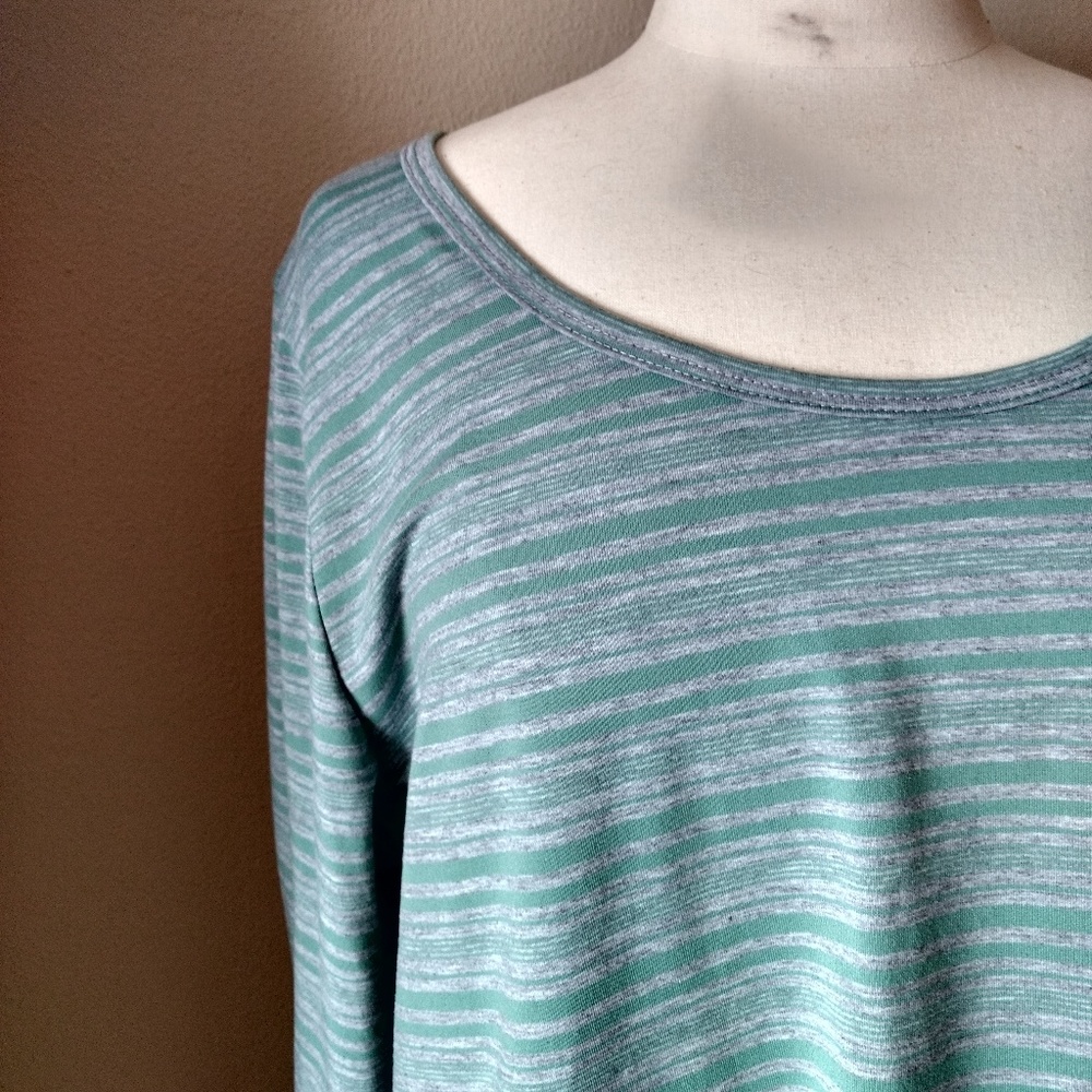 Lynnae 3XL NWOT grey and aqua